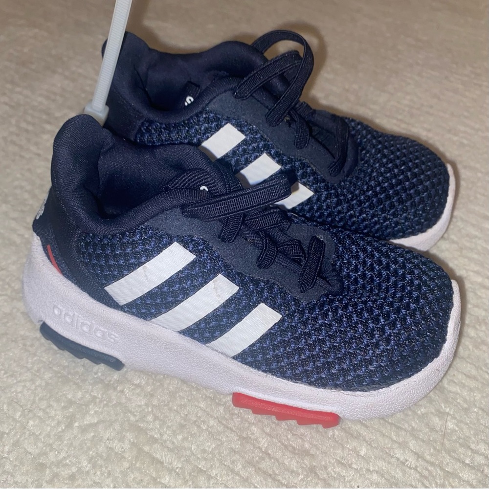 Adidas Racer TR 2.0 kids' running shoes, toddler 5, EUC